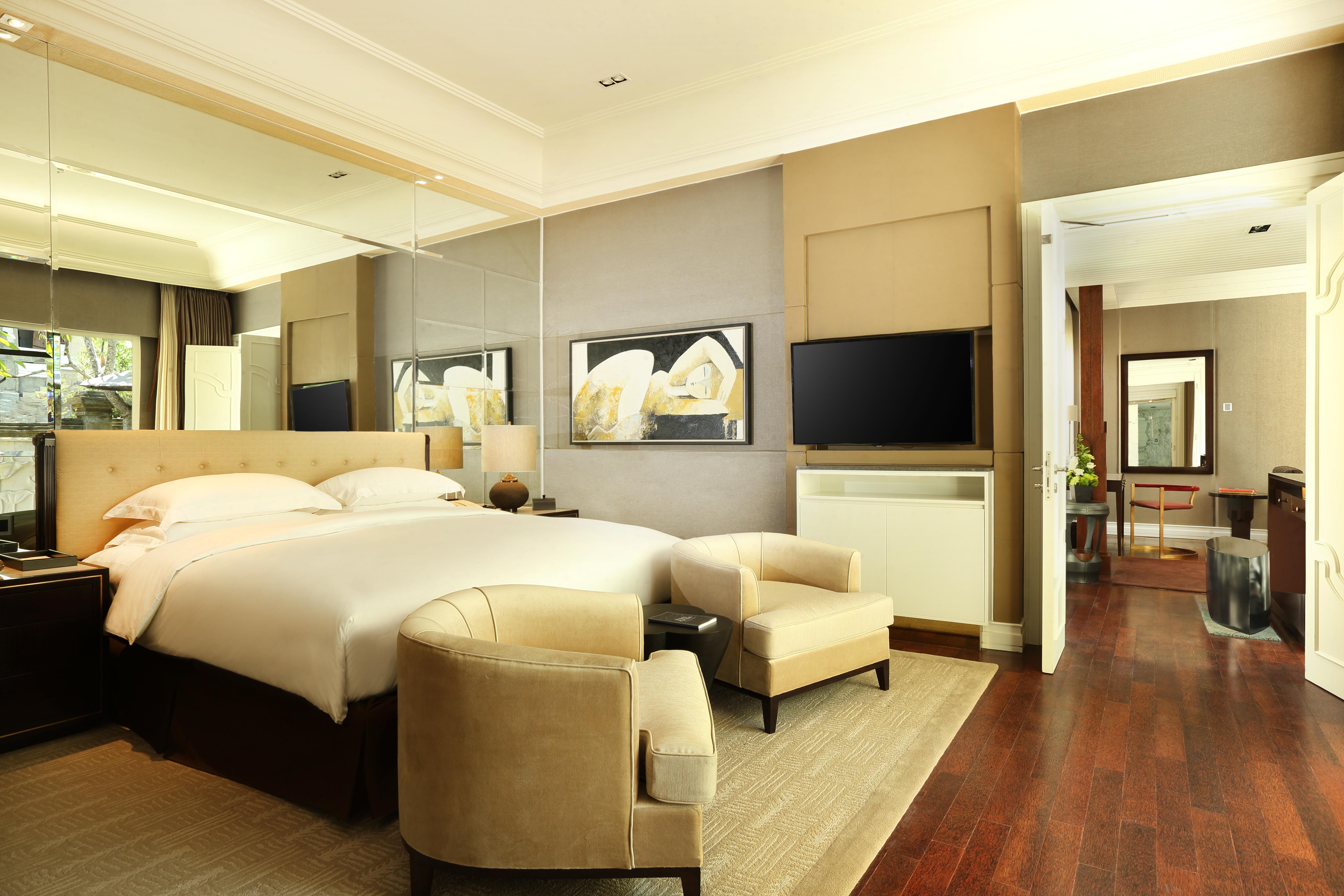 Sofitel Bali Nusa Dua Beach Resort Esterno foto A suite at the Mandarin Oriental, Kuala Lumpur