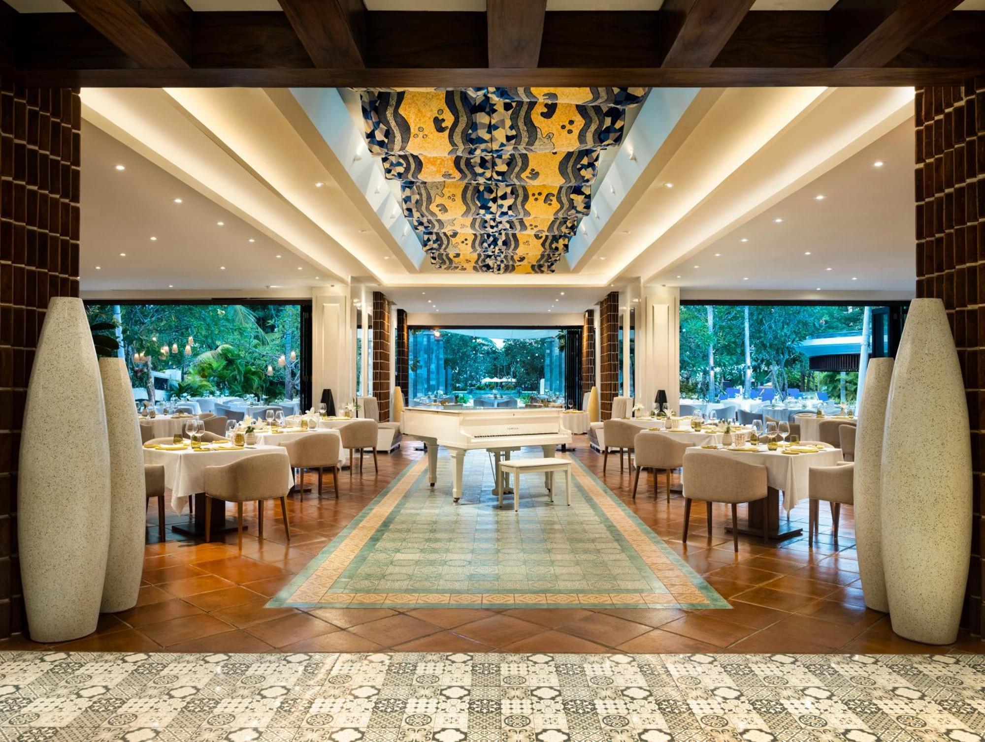 Sofitel Bali Nusa Dua Beach Resort Esterno foto The restaurant